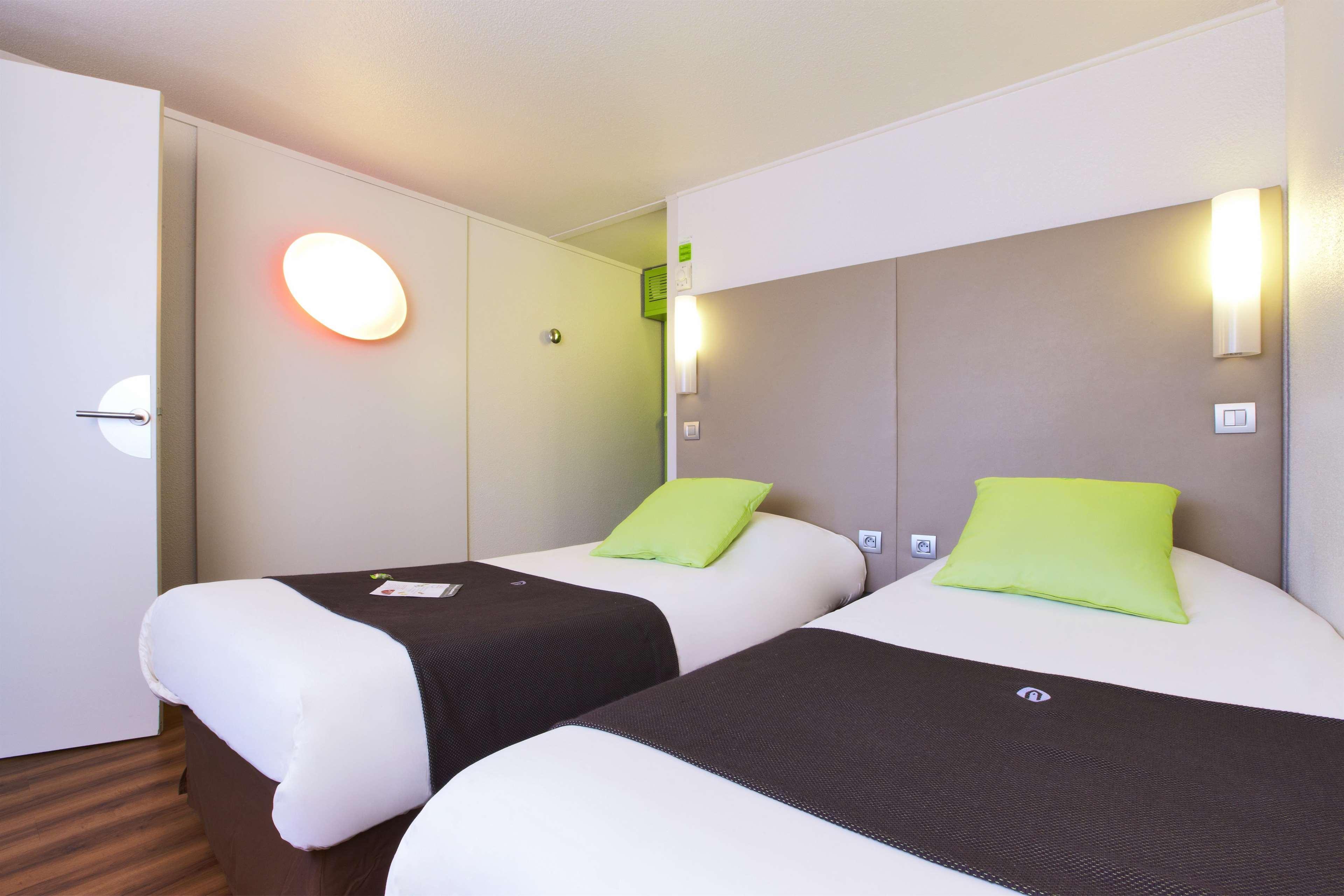 Campanile Beziers A9/A75 Hotel Bagian luar foto