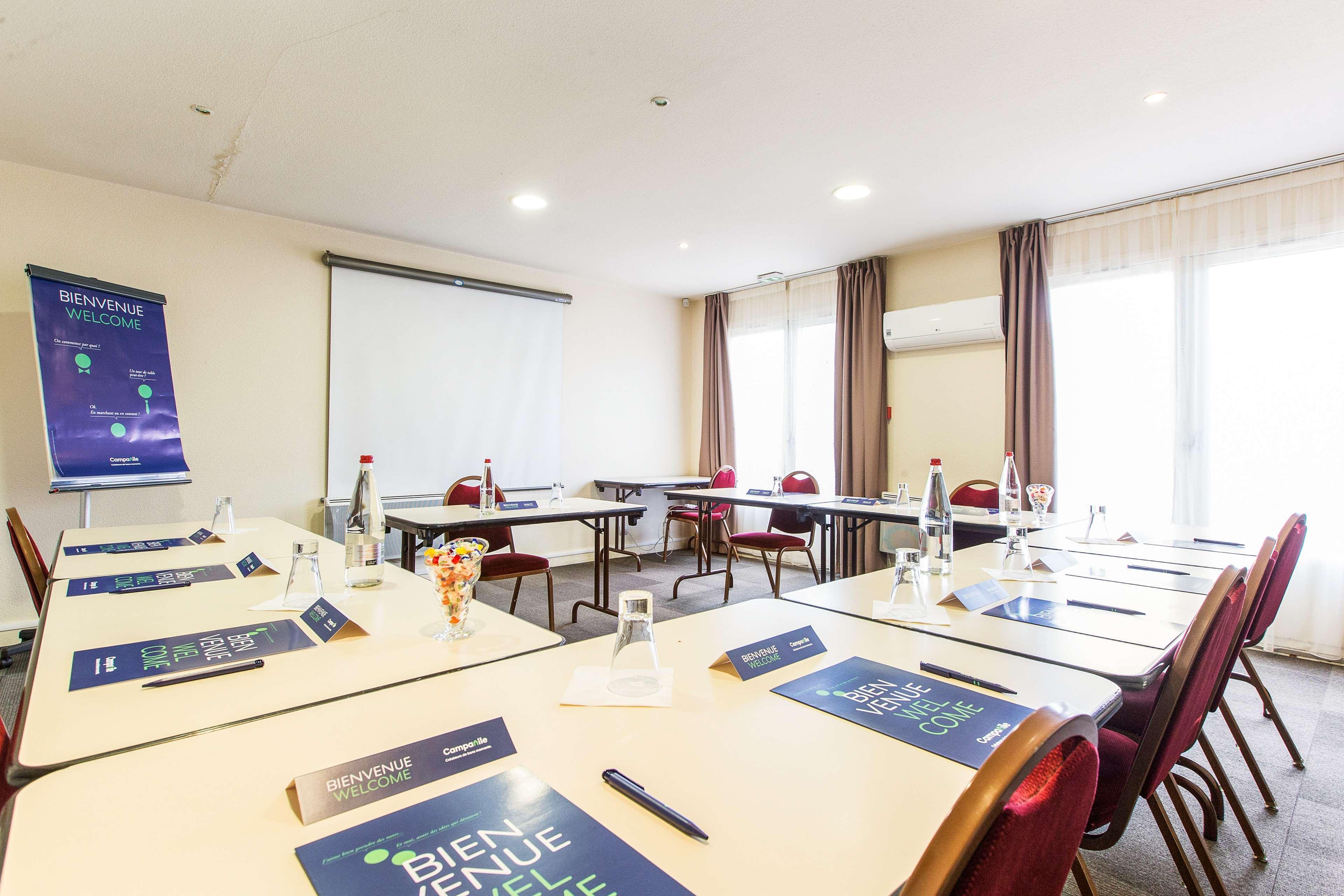 Campanile Beziers A9/A75 Hotel Bagian luar foto