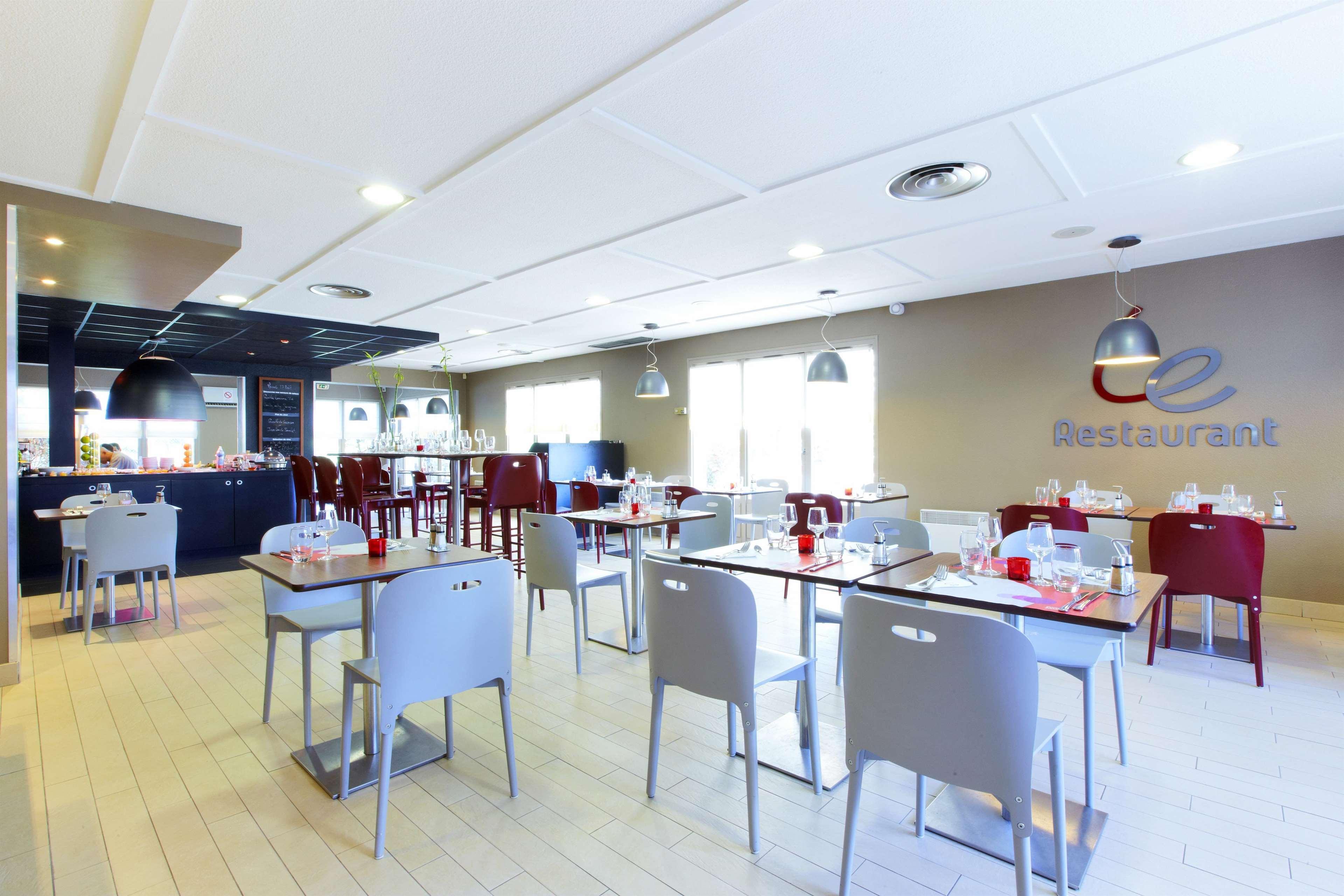 Campanile Beziers A9/A75 Hotel Bagian luar foto