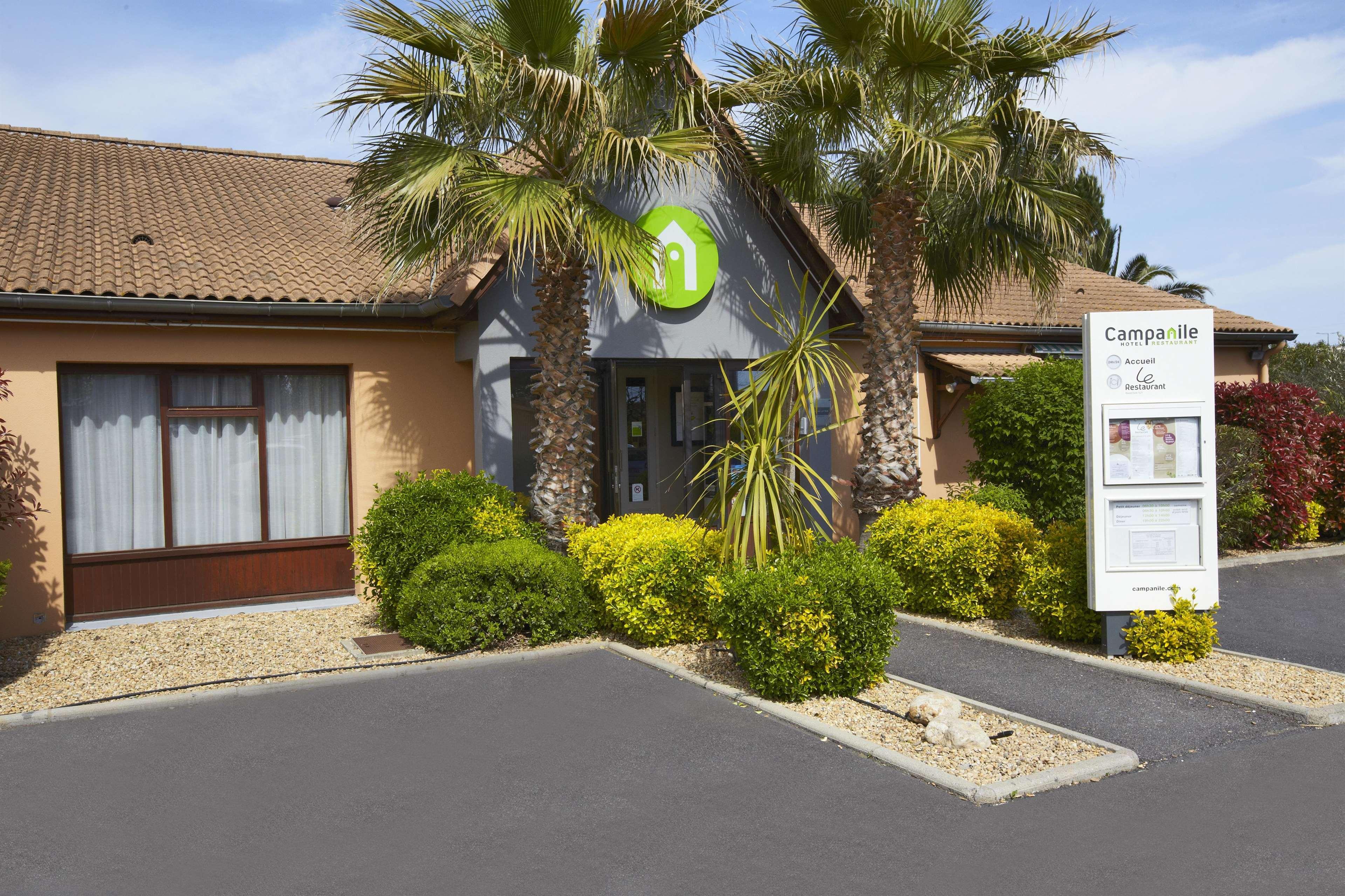 Campanile Beziers A9/A75 Hotel Bagian luar foto